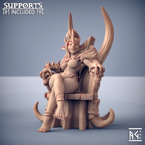 Image of Trixia the Hobgoblins Queen (Fantasy Pinup) & Throne