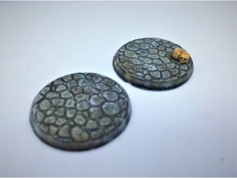 Image of 25 mm round cobblestone base for 28mm gaming like dnd and pathfinder 