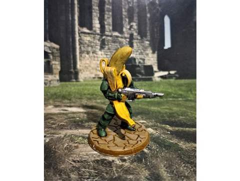 Image of 28mm Banana Space Guard with Laser Gun