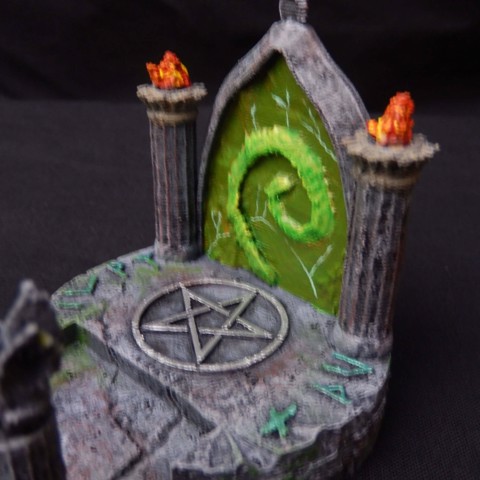 Image of Fey/Fel ritual gate (tabletop miniature)