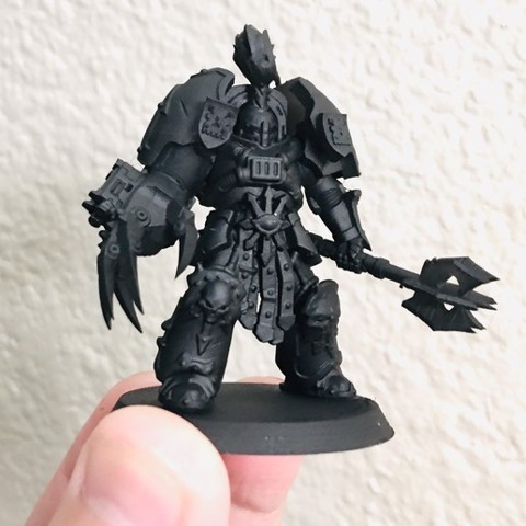 Image of Chaos terminator with Huge shoulders