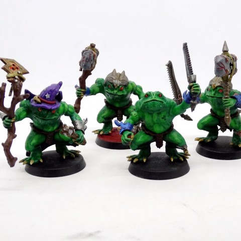 Image of Bullywugs (Frog people) including Gandalf the green (resin D&D miniatures)