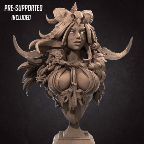 Image of (Bust) Circe, the Black Scavenger (2 Versions)
