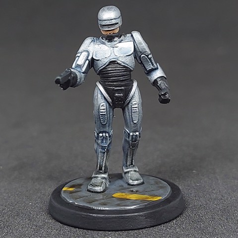 Image of Modern Day Survivor Series 14 -  Robot Officer, PRE-SUPPORTED