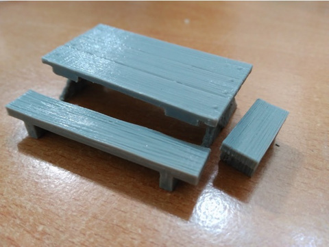 Image of Table and bench - 28 mm