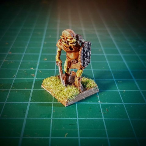 Image of Goblin 2 with sabre 28mm (no supports needed)
