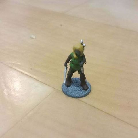 Image of 18mm female rogue for D&D